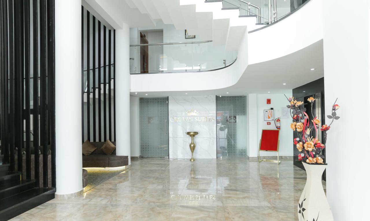 Hotel Crown Suites Kochi Εξωτερικό φωτογραφία