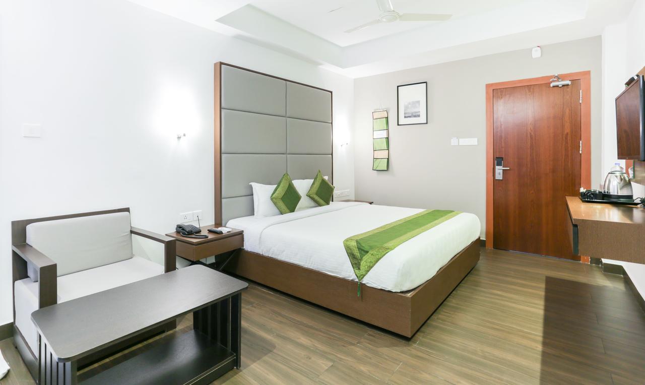 Hotel Crown Suites Kochi Εξωτερικό φωτογραφία