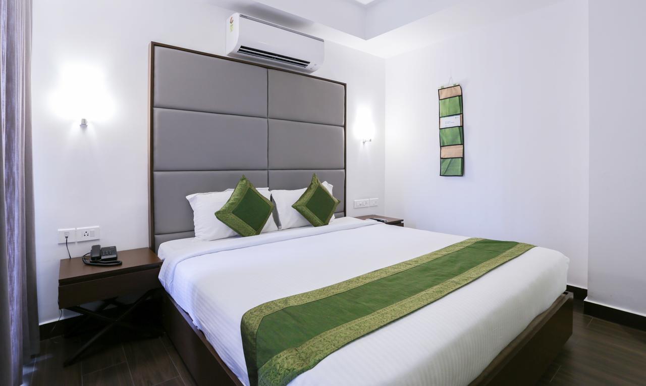 Hotel Crown Suites Kochi Εξωτερικό φωτογραφία