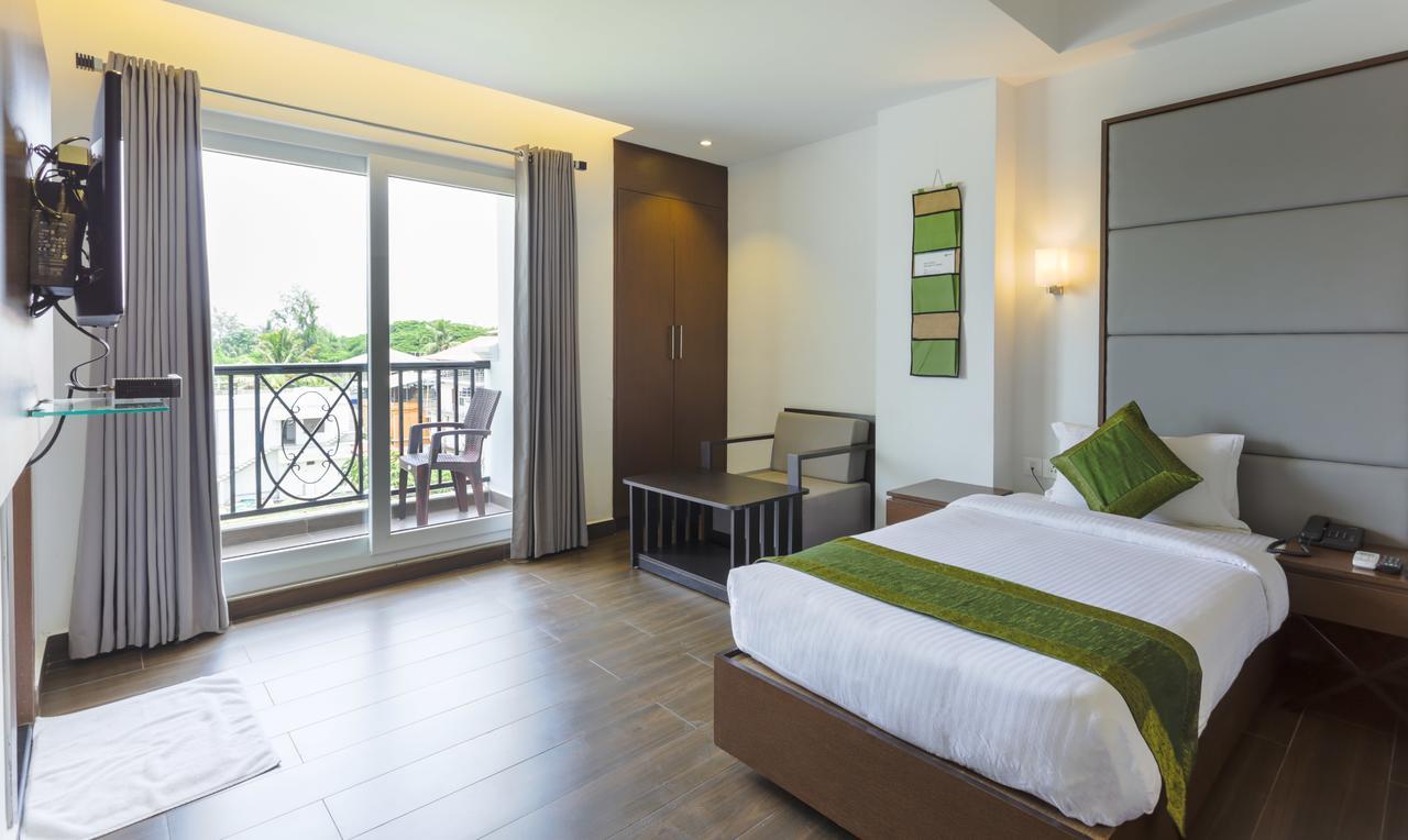 Hotel Crown Suites Kochi Εξωτερικό φωτογραφία
