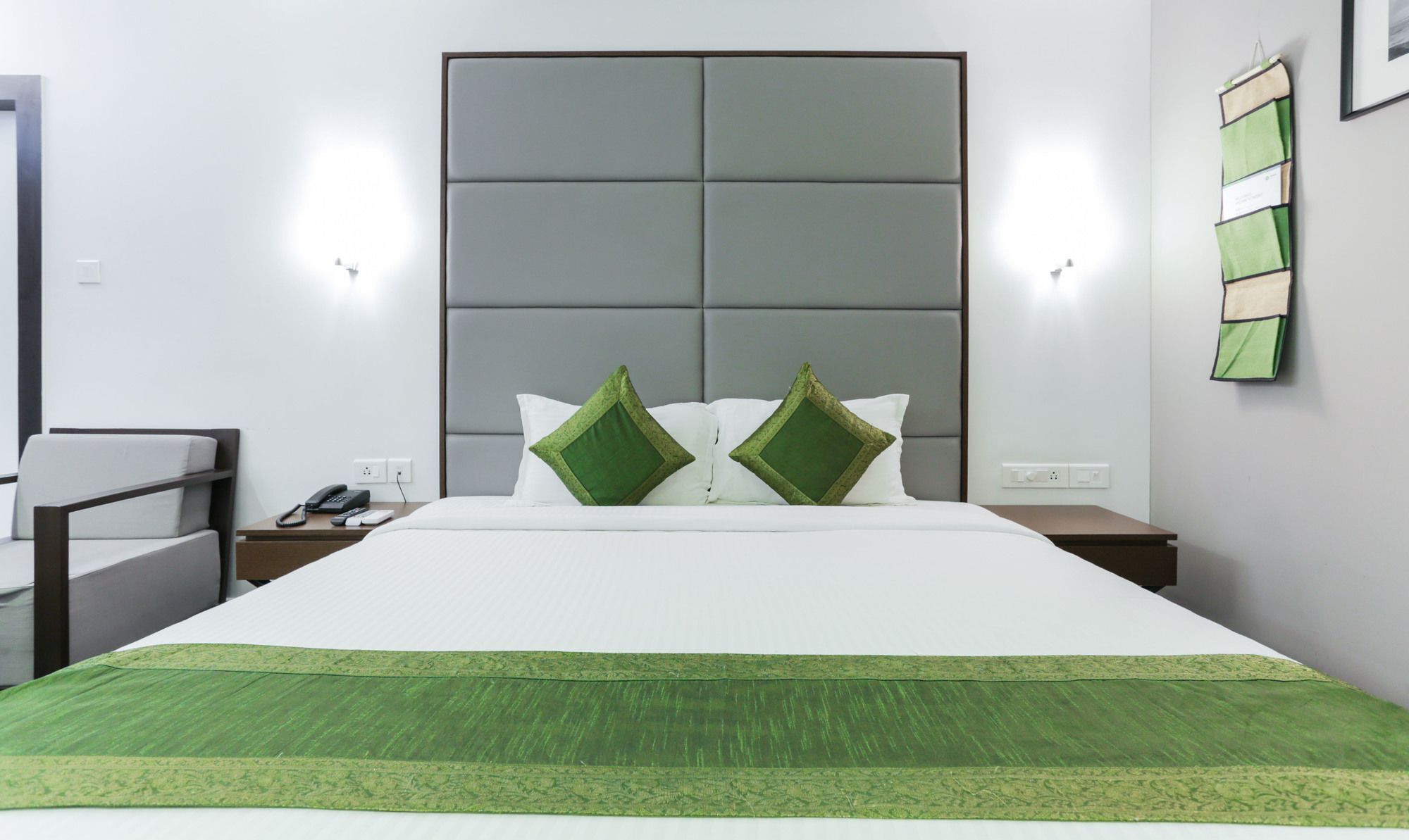 Hotel Crown Suites Kochi Εξωτερικό φωτογραφία